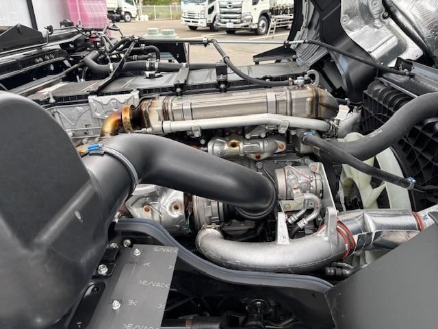 MITSUBISHI FUSOU SUPER GREAT 2025