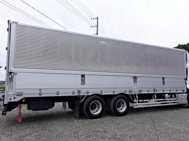 NISSAN DIESEL Quon 2019