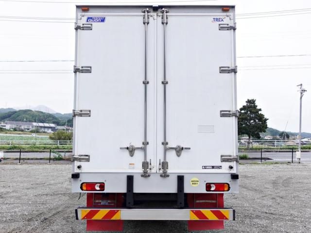 NISSAN DIESEL Quon 2019