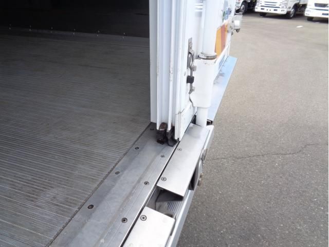 MITSUBISHI FUSOU FIGHTER 2021