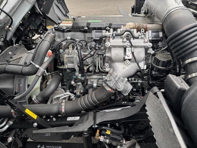 MITSUBISHI FUSOU FIGHTER 2025