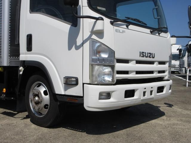 ISUZU ELF 2014