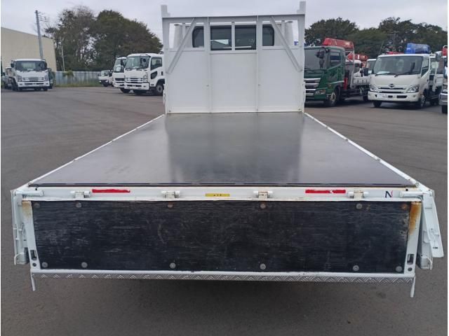 MITSUBISHI CANTER 2018