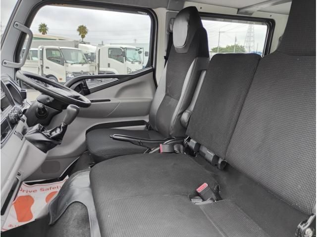 MITSUBISHI CANTER 2018