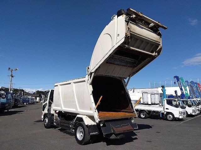 MITSUBISHI FUSOU FIGHTER 2012