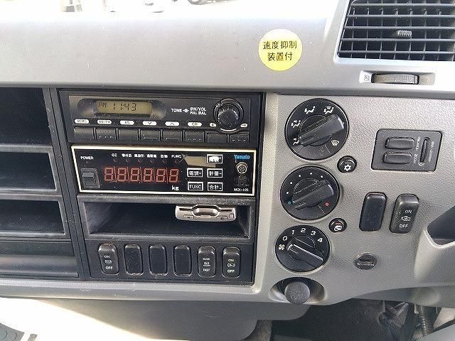 MITSUBISHI FUSOU FIGHTER 2012