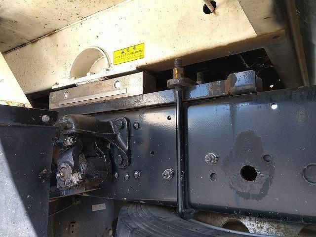 MITSUBISHI FUSOU FIGHTER 2012