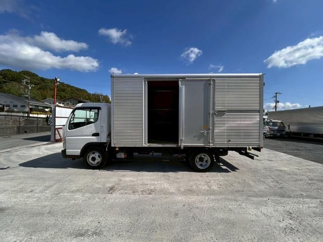 MITSUBISHI CANTER 2019