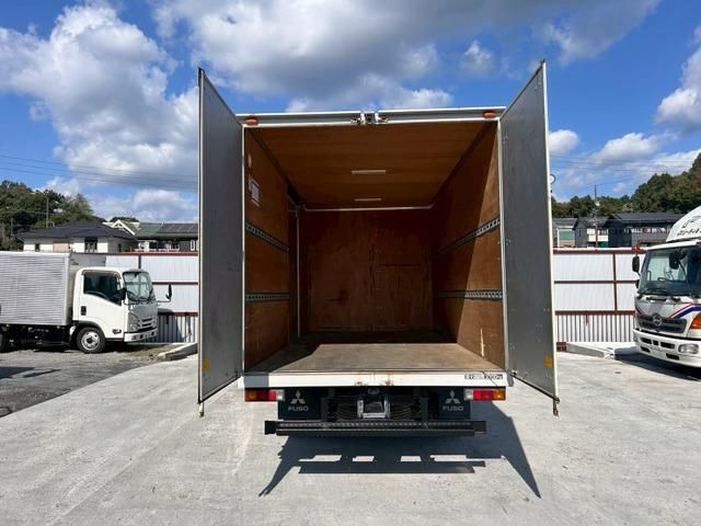 MITSUBISHI CANTER 2019