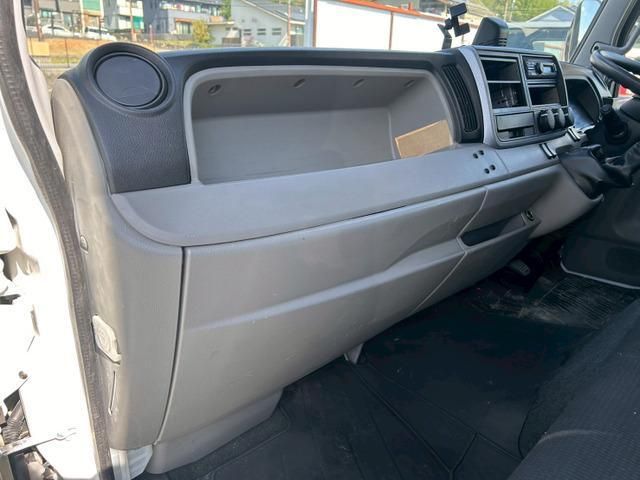 MITSUBISHI CANTER 2019