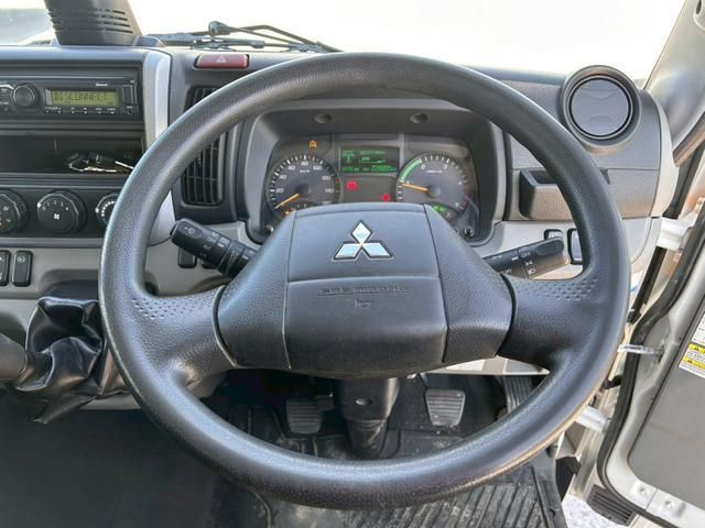 MITSUBISHI CANTER 2019