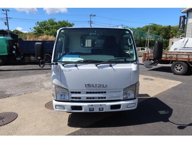 ISUZU ELF 2011