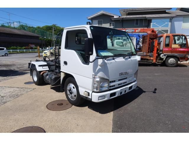 ISUZU ELF 2011