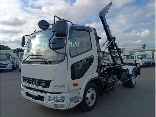 MITSUBISHI FUSOU FIGHTER 2025