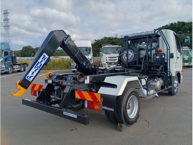 MITSUBISHI FUSOU FIGHTER 2025