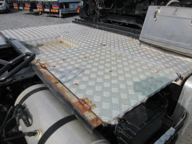 NISSAN DIESEL Quon 2015