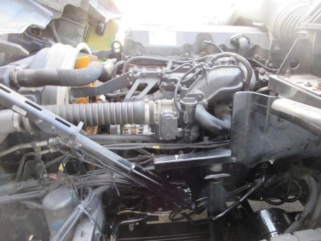 NISSAN DIESEL Quon 2015