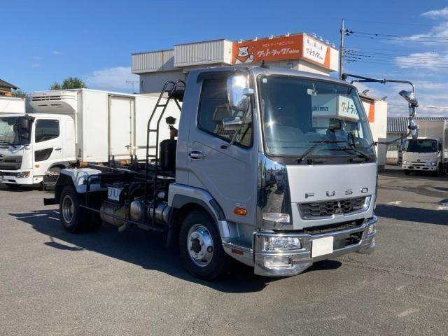 MITSUBISHI FUSOU FIGHTER 2019