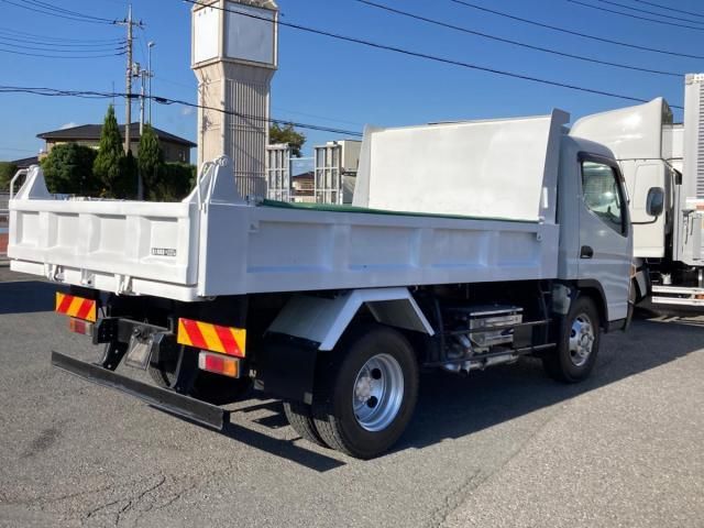 MITSUBISHI CANTER 2015