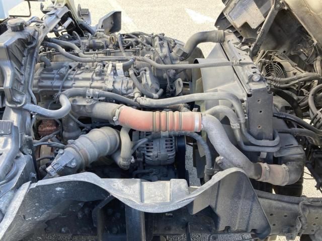 MITSUBISHI CANTER 2015