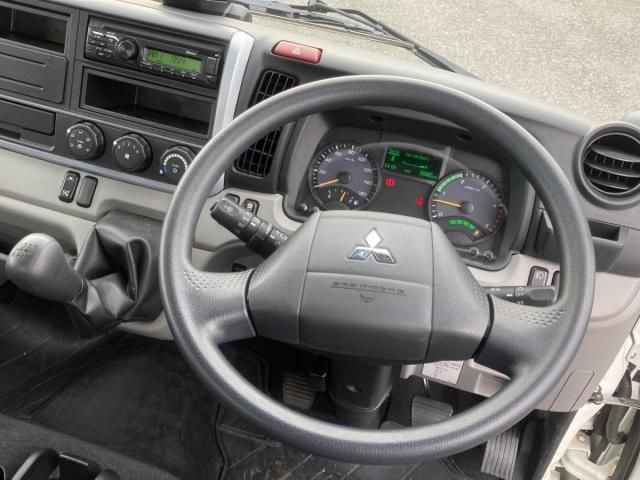 MITSUBISHI CANTER 2023