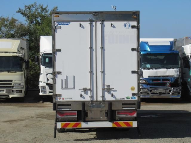 NISSAN DIESEL Quon 2018