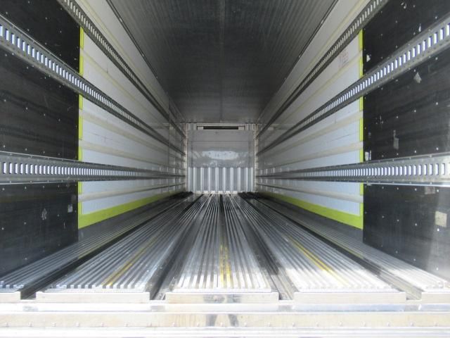 NISSAN DIESEL Quon 2018