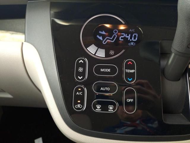 MITSUBISHI eK SPACE 2017