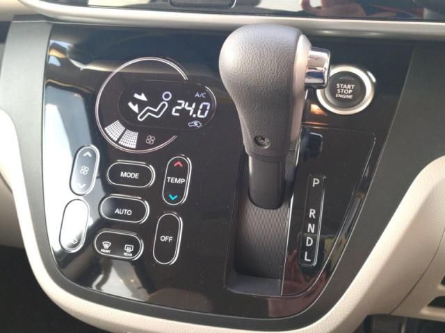 MITSUBISHI eK SPACE 2017