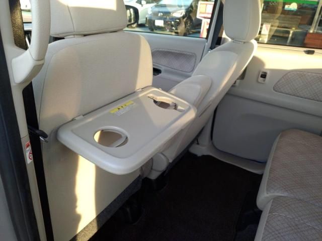 MITSUBISHI eK SPACE 2017