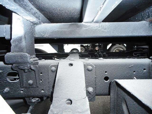 MITSUBISHI CANTER GUTS 2015