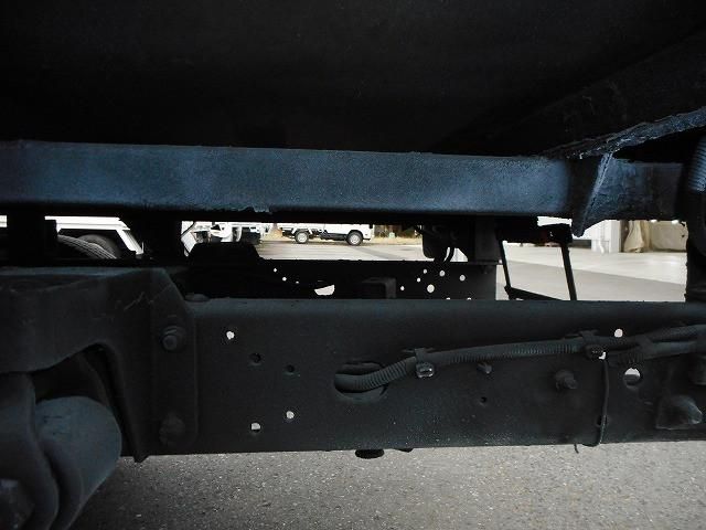 MITSUBISHI CANTER GUTS 2015