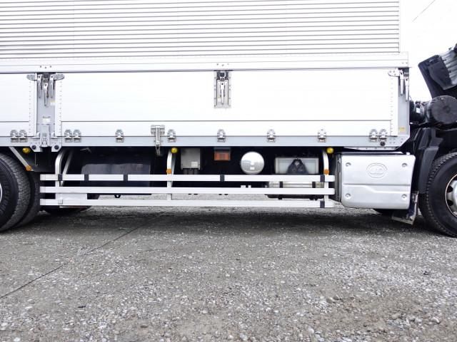 NISSAN DIESEL Quon 2019