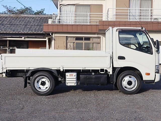 HINO DUTRO 2020