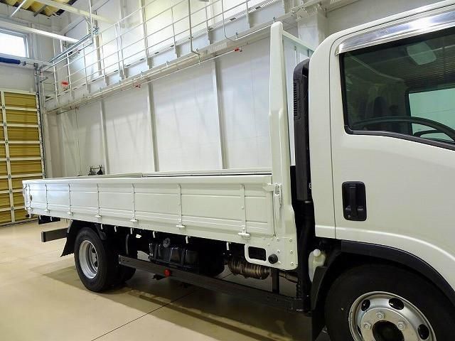 ISUZU ELF 2017