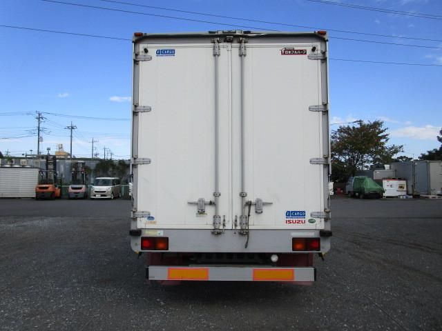 ISUZU FORWARD 2011