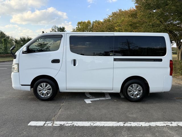 NISSAN NV350 CARAVAN 4WD 2014
