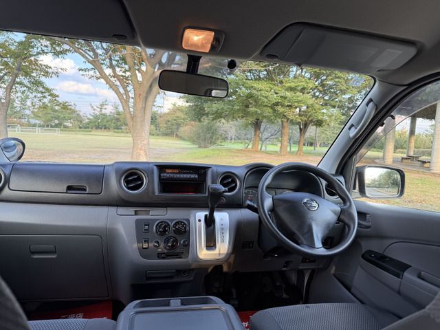 NISSAN NV350 CARAVAN 4WD 2014