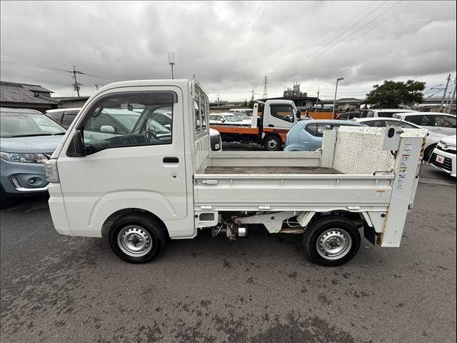 DAIHATSU HIJET truck 4WD 2015
