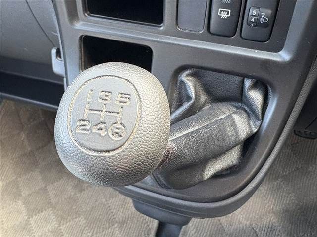 DAIHATSU HIJET CARGO 2012