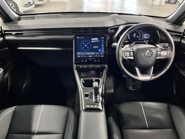 TOYOTA LEXUS LBX 2024