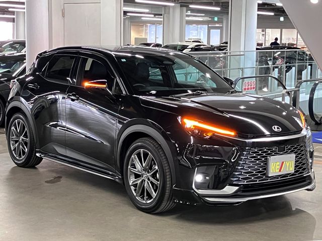 TOYOTA LEXUS LBX 2024