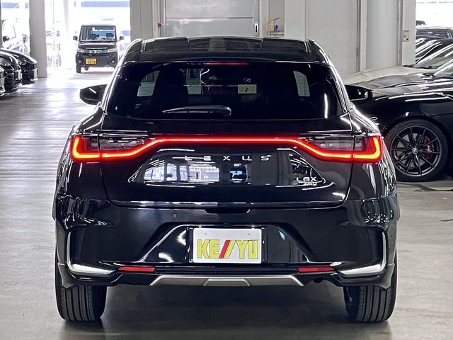 TOYOTA LEXUS LBX 2024