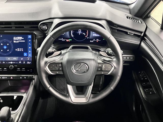 TOYOTA LEXUS LBX 2024