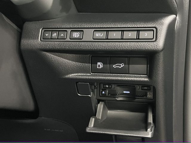 TOYOTA LEXUS LBX 2024