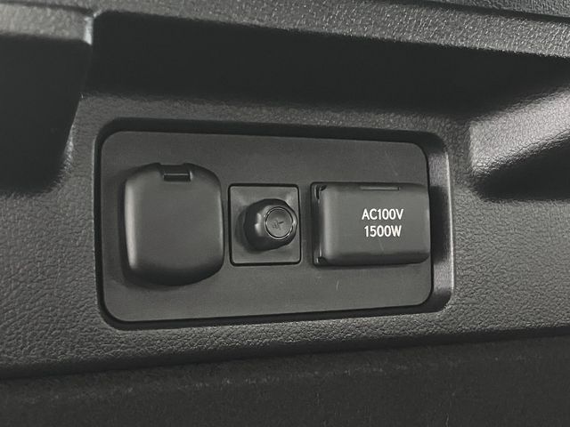 TOYOTA LEXUS LBX 2024