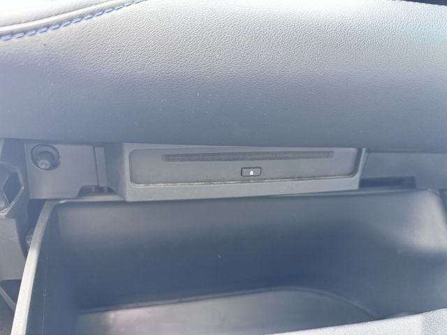 TOYOTA VOXY HYBRID 2023