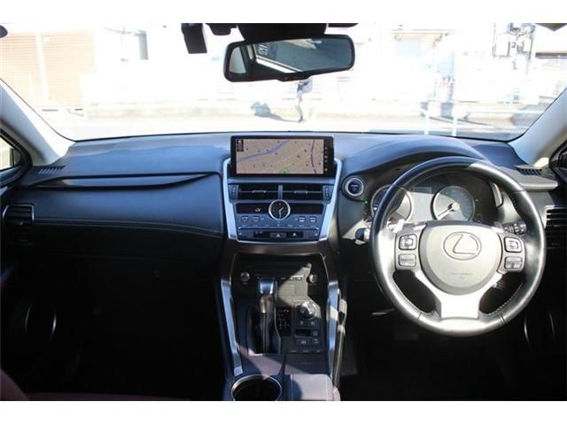 TOYOTA LEXUS NX300h 2019