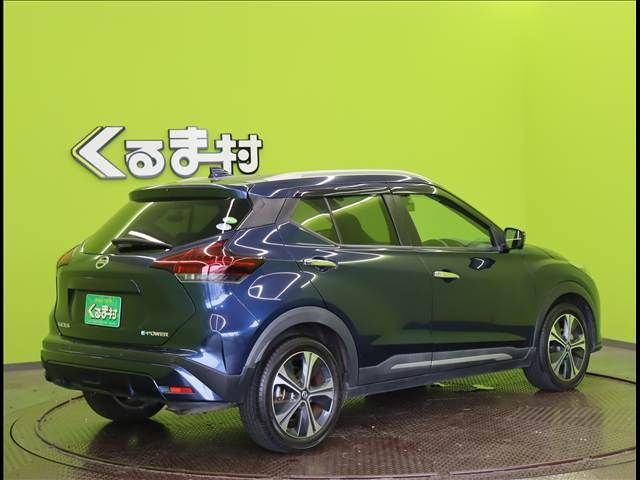 NISSAN KICKS 2021