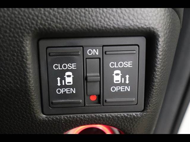 HONDA N BOX CUSTOM 2020